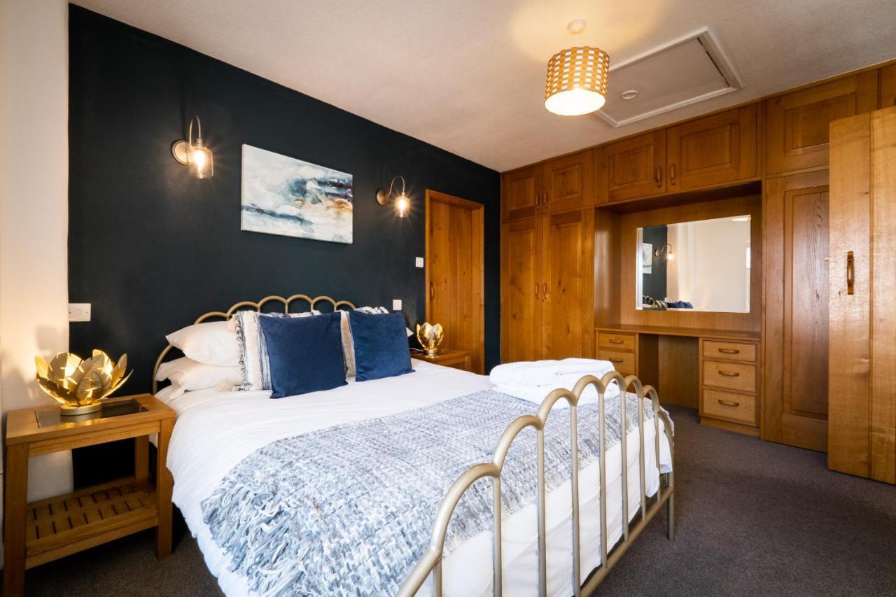 Stunning Cottage Grade 2 Listed With Parking And Hot Tub Bowness-on-Windermere Bagian luar foto